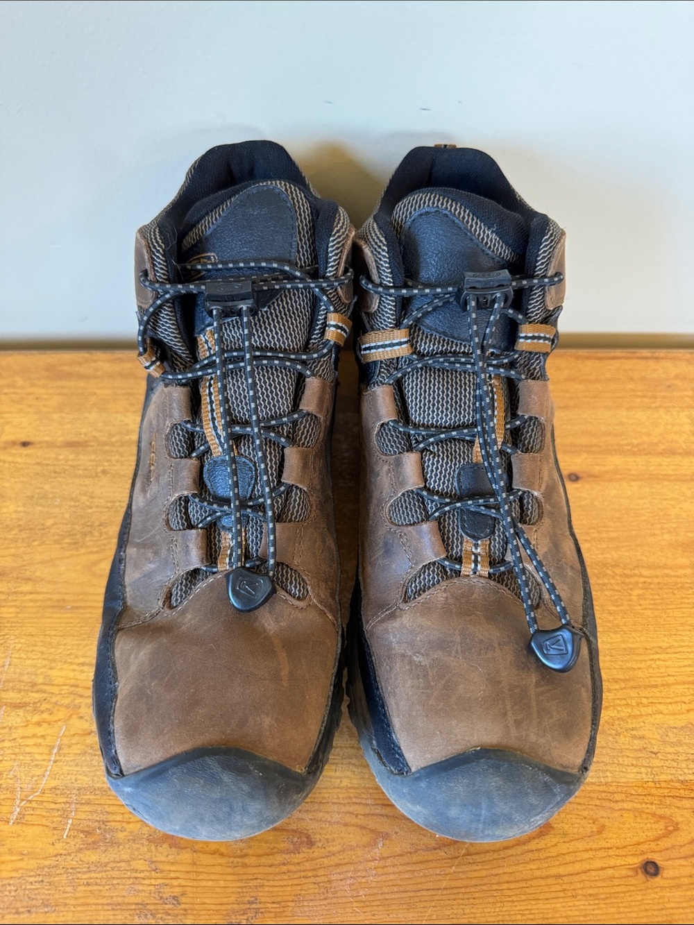 Keen Men's Brown and Black Outdoor Hiking Boots